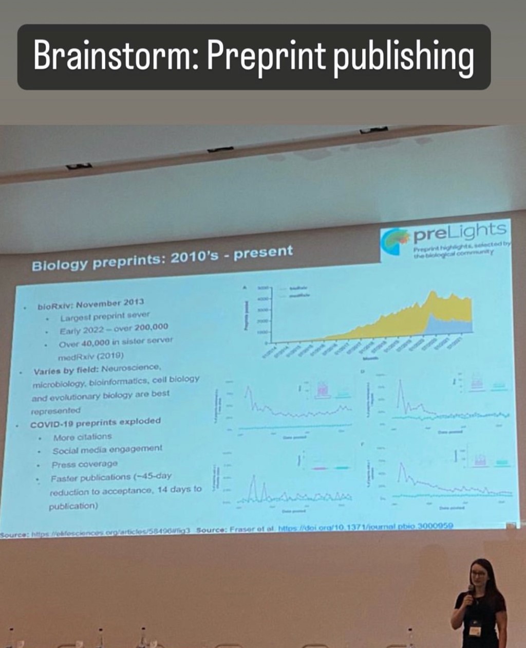 Jennifer Ann Black standing in front of the slide she used during the brainstorming session that discussed the use and potential of preprints in Brazil.